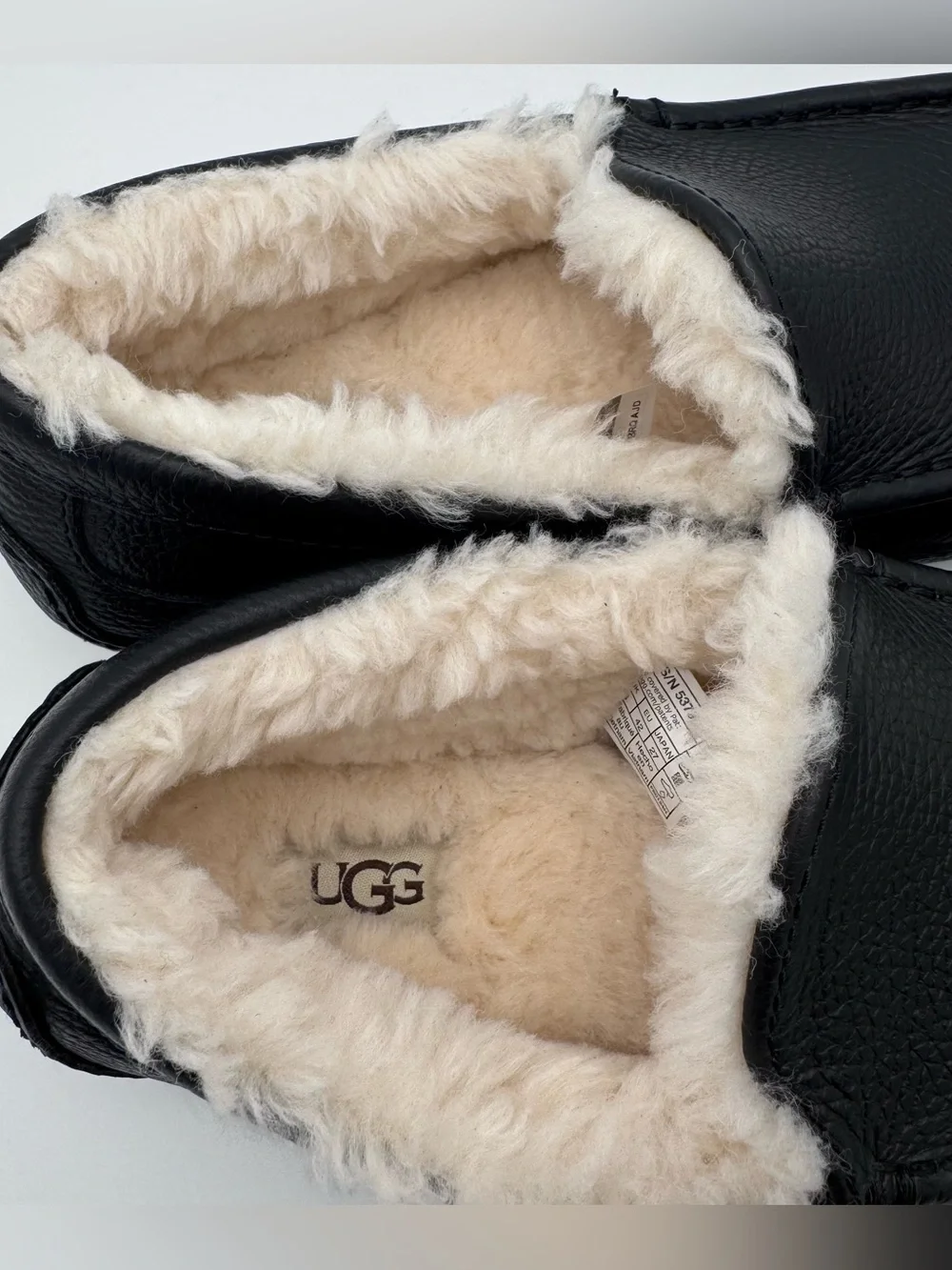 UGG Ascot Black Leather UGGpure Wool Lined Slippers Men's Size 9 NWOB